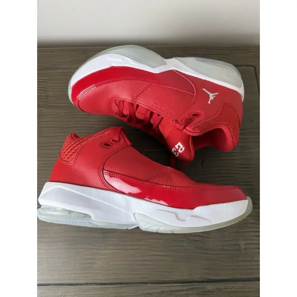 CZ4167-600 Nike Jordan Max Aura 3 University Red Sneakers Youth Sz 5.5